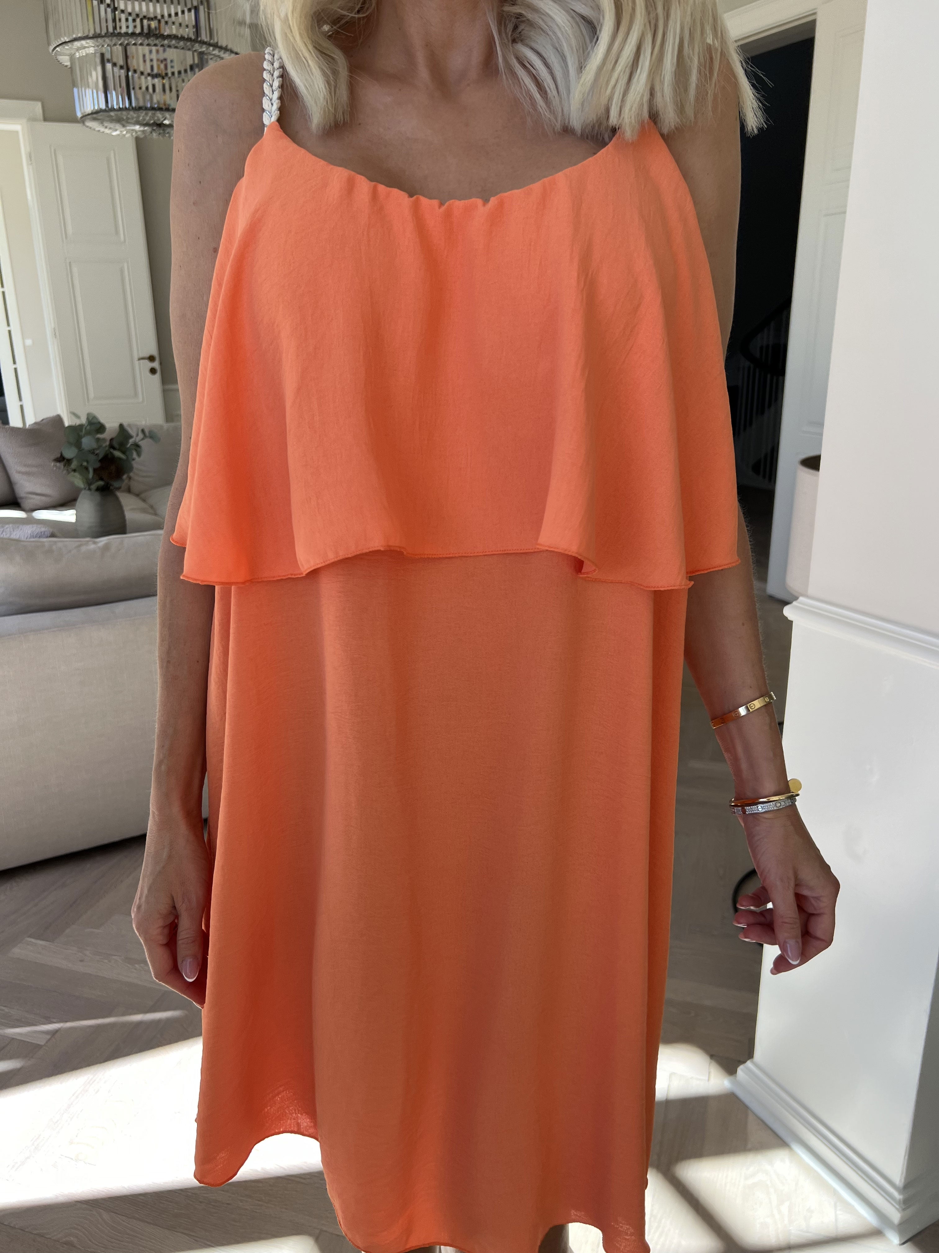 Women Dress | Sleeveless Construction Design