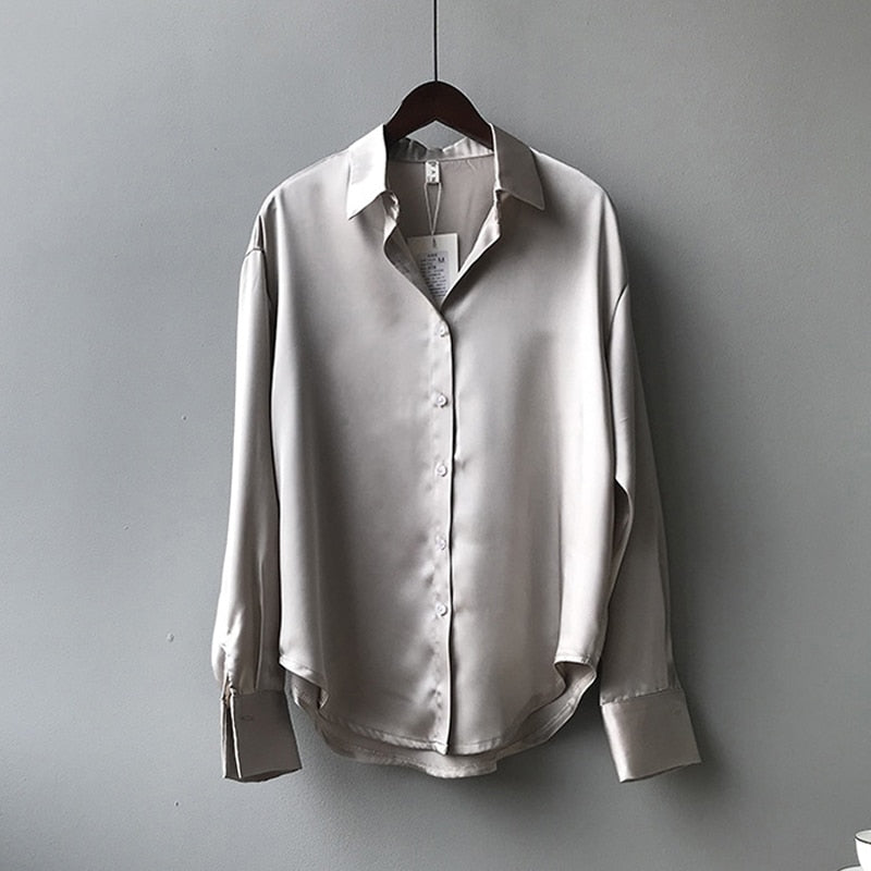 Women Blouse | Vintage Inspired Classic Cut Blouse Silhouette Design
